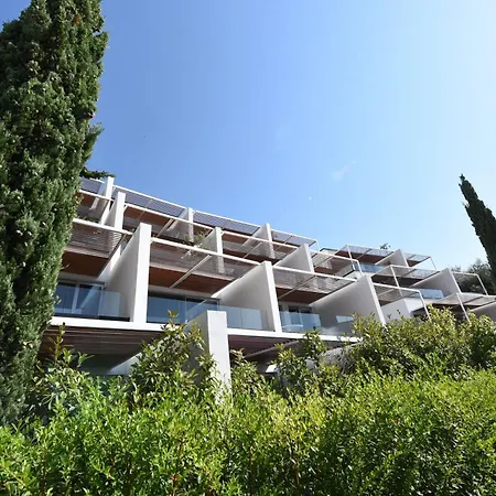 Liv Luxury Marina Bay Vlorë