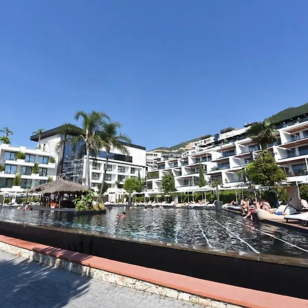 Liv Luxury Marina Bay Apartment *