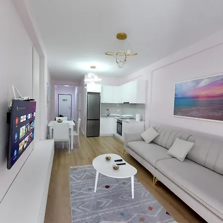 Liv Luxury Marina Bay Apartment