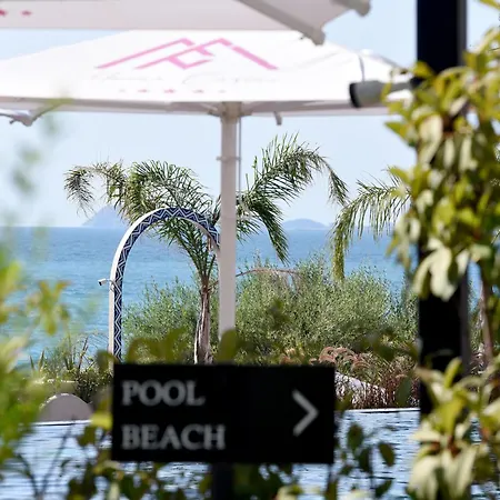 Liv Luxury Marina Bay Vlorë