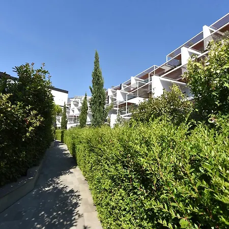 Liv Luxury Marina Bay Vlorë