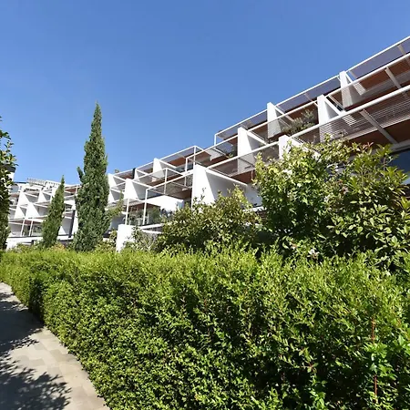 Liv Luxury Marina Bay * Vlorë